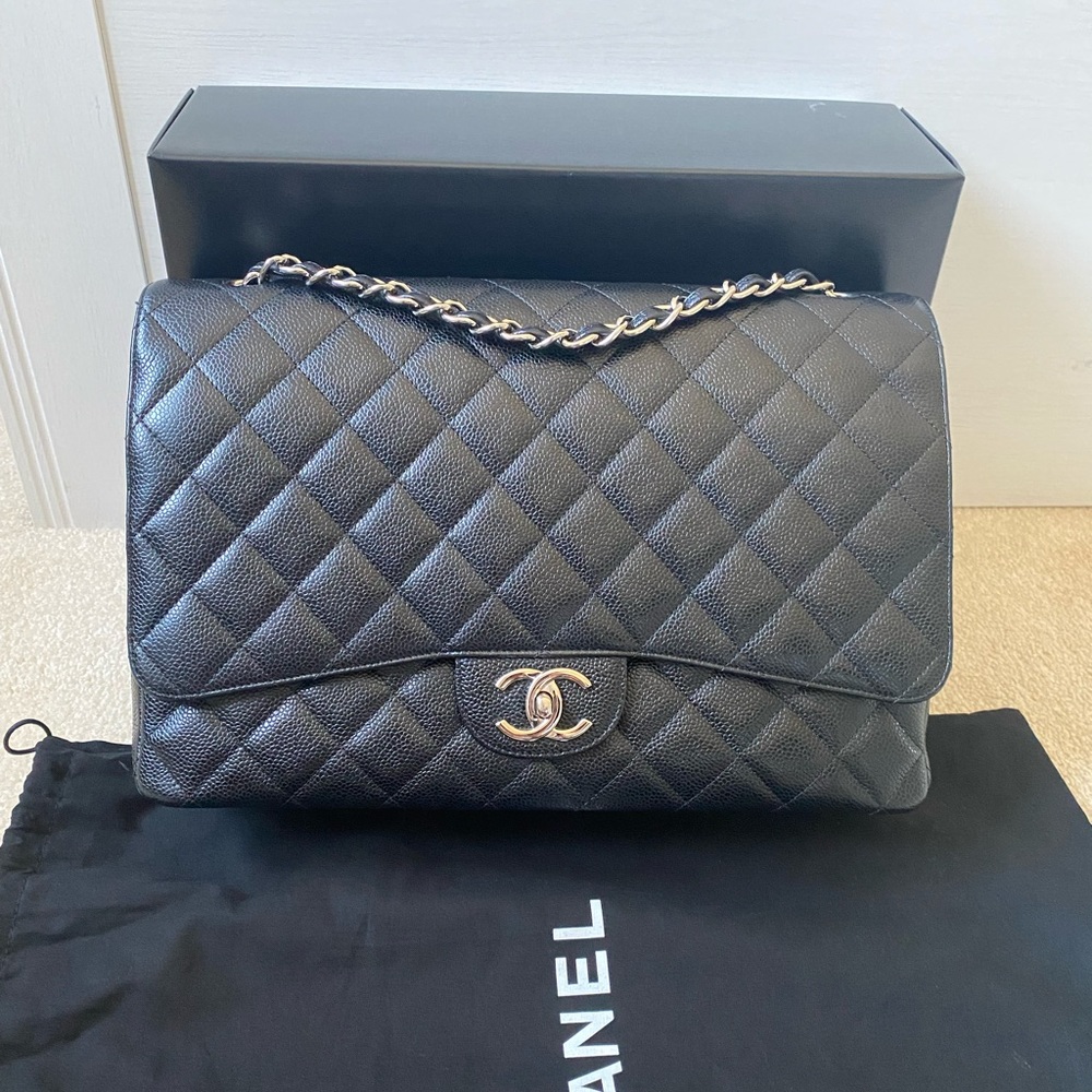 **AUTHENTIC CHANEL MAXI HANDBAG** - Picture 2 of 16